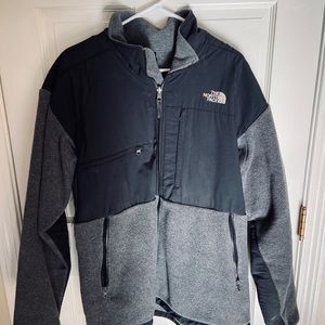 Men’s North Face fleece jacket